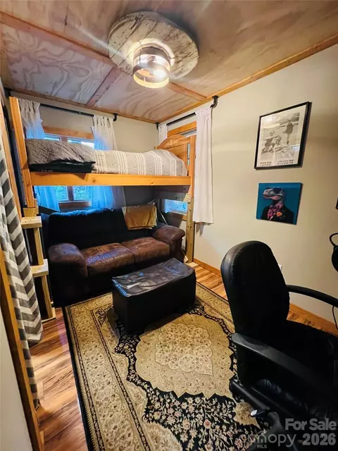 Bedroom - 384 Bear Cub Dr, Spruce Pine, NC 28777 photo 10 of 10