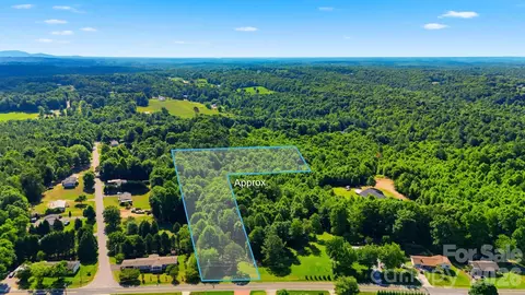 Deal Mill Road, Hudson, NC 28638
