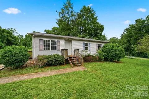 2130 Haven Se Cir SE, Lenoir, NC 28645