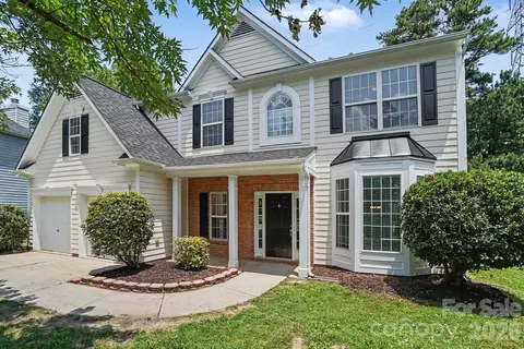 11310 Glenstone Ct, Charlotte, NC 28269