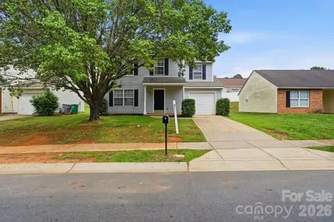 2314 Hope Valley Ln, Charlotte, NC 28213