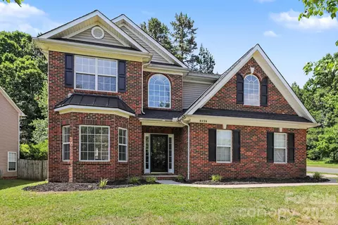 8539 Suttonview Dr, Charlotte, NC 28269
