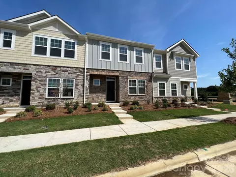 208 Sagecroft Ln, Indian Trail, NC 28079