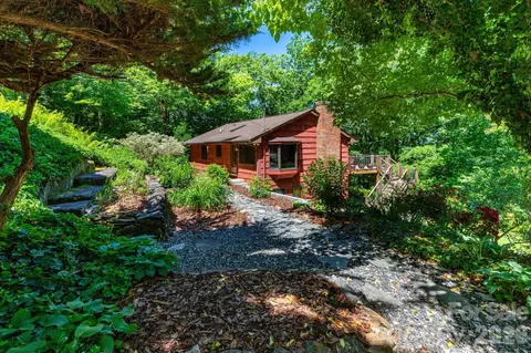 168 Blossom Rdg, Leicester, NC 28748