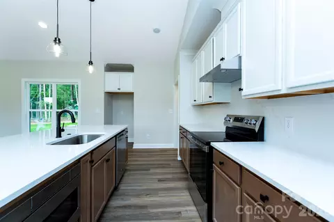Kitchen - 3008 Buffet Ln, Monroe, NC 28110 photo 2 of 4