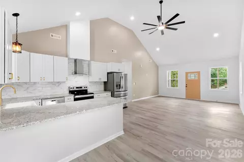 1618 Eaves Rd, Shelby, NC 28152