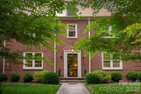 1035 Queens 8 Rd #8, Charlotte, NC 28207