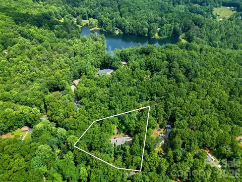 144 Lakeland Dr, Pisgah Forest, NC 28768