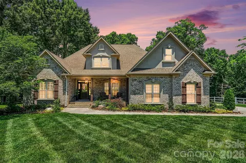 3415 Willow Creek Dr, Mount Pleasant, NC 28124