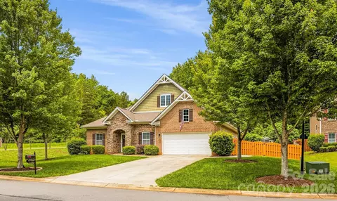 7928 Goodall Ct, Mint Hill, NC 28227
