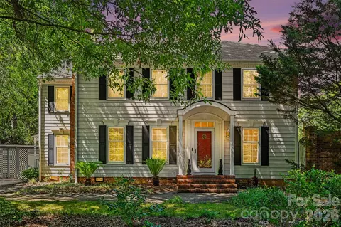 2449 Seth Thomas Rd, Charlotte, NC 28210