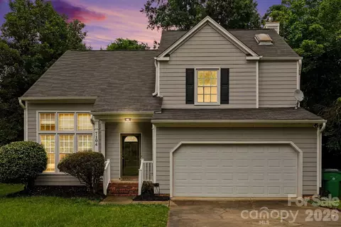 7104 Kinsmore Ln, Charlotte, NC 28269