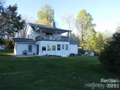 288 Firetower Rd, Spruce Pine, NC 28777