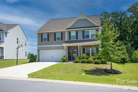 Exterior - 1035 Beacon Ave, Monroe, NC 28110 photo 2 of 7