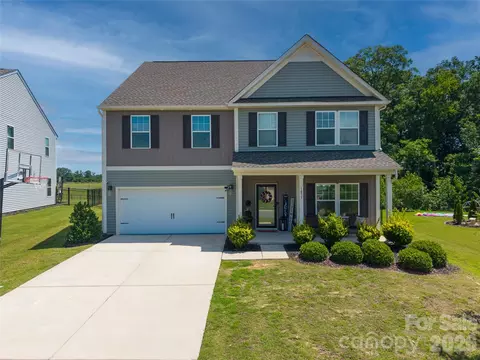 1035 Beacon Ave, Monroe, NC 28110