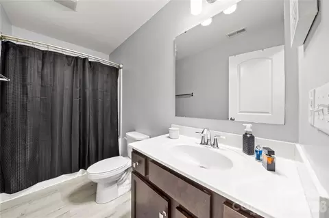 Bath - 1035 Beacon Ave, Monroe, NC 28110 photo 4 of 4