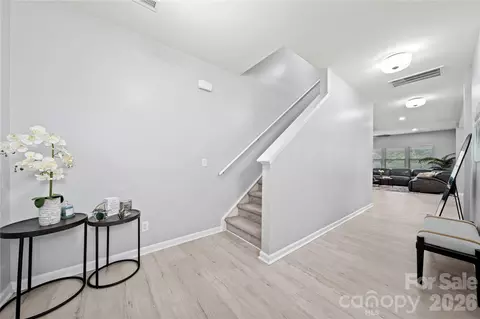 Entry Way - 1035 Beacon Ave, Monroe, NC 28110 photo 1 of 6