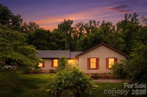 7225 Leesburg Rd, Charlotte, NC 28215