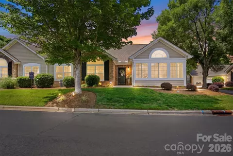 227 Lone Oak Cir, Rock Hill, SC 29732