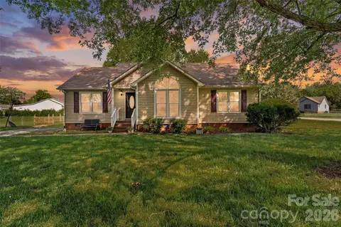 1009 Stevens Rd, Monroe, NC 28110