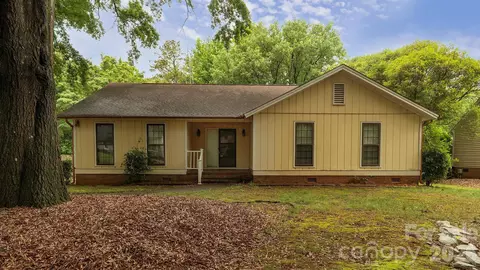 1141 Cameo Ct, Charlotte, NC 28270