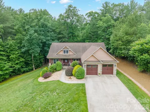 5361 Antler Creek Dr, Granite Falls, NC 28630