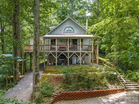 520 Patricia Rd, Black Mountain, NC 28711