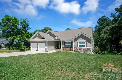 122 Windstone Dr, Troutman, NC 28166