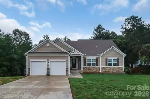 122 Windstone Dr, Troutman, NC 28166