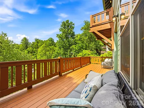 14 Sunset Dr, Asheville, NC 28804