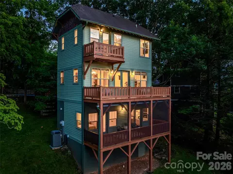 14 Sunset Dr, Asheville, NC 28804