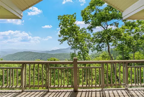 115 Stoney Falls D1 Loop #D1, Burnsville, NC 28714