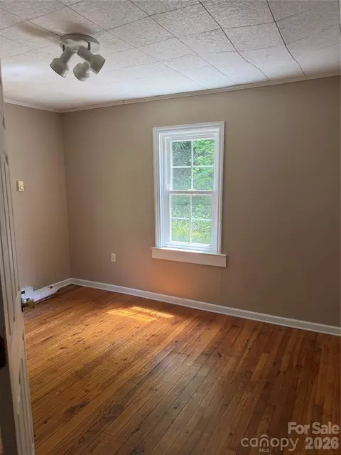 Bedroom - 21 Old Post Office Dr, Marion, NC 28752 photo 1 of 2