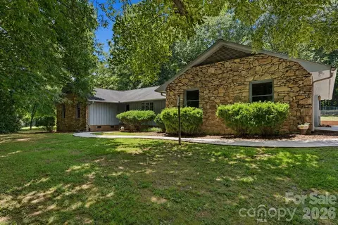 3326 Sedgefield Rd, Statesville, NC 28625