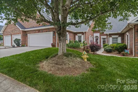 1524 Royalty Cir, Statesville, NC 28625