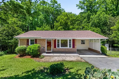 219 Belton Ave, Mount Holly, NC 28120