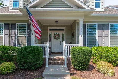 Exterior - 17718 Morehampton Ave, Cornelius, NC 28031 photo 4 of 9