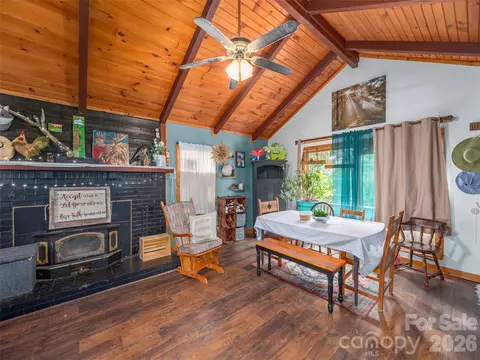 337 Hamer Ave, Waynesville, NC 28786