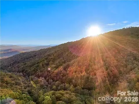 99999 Red Oak Forest 1418 Rd #1418, Fairview, NC 28730