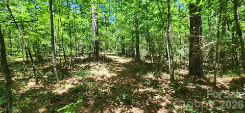 171 Bambi Ln, Mill Spring, NC 28782