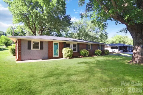 268 Brackett Rd, Forest City, NC 28043