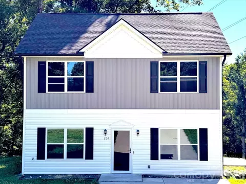 207 Freedom Dr, Albemarle, NC 28001