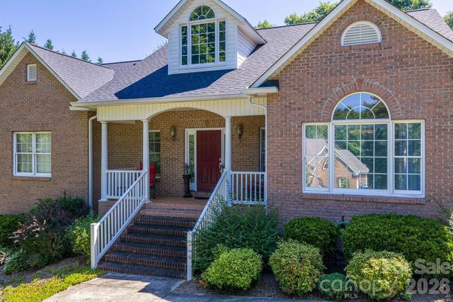 170 Windsor Dr, Taylorsville, NC 28681