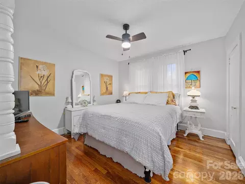 Bedroom - 44 Hemlock Ave, Spruce Pine, NC 28777 photo 2 of 6