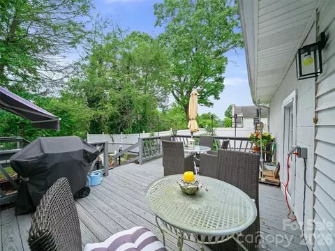 Exterior - 44 Hemlock Ave, Spruce Pine, NC 28777 photo 2 of 5