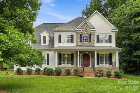 184 Herons Gate Dr, Mooresville, NC 28117