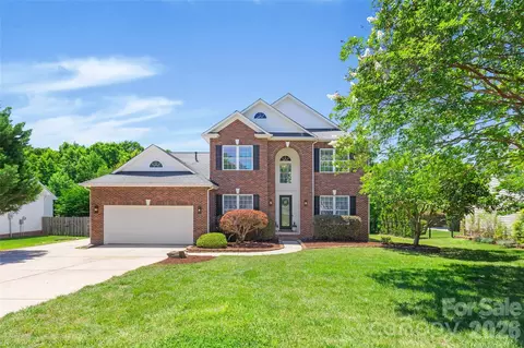 14724 Bridle Trace Ln, Pineville, NC 28134