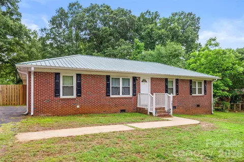 107 Hardin St, Chester, SC 29706