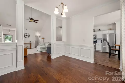 Entry Way - 2009 Oakstone Dr, Monroe, NC 28110 photo 2 of 2