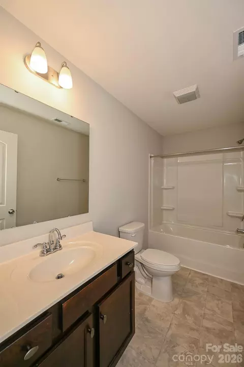 Bath - 740 Alexander Commons Dr, Monroe, NC 28112 photo 2 of 2